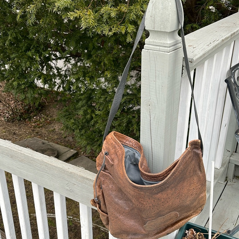 Carlos Falchi Crossbody Genuine Leather and Leather Lined - Picture 2 of 15